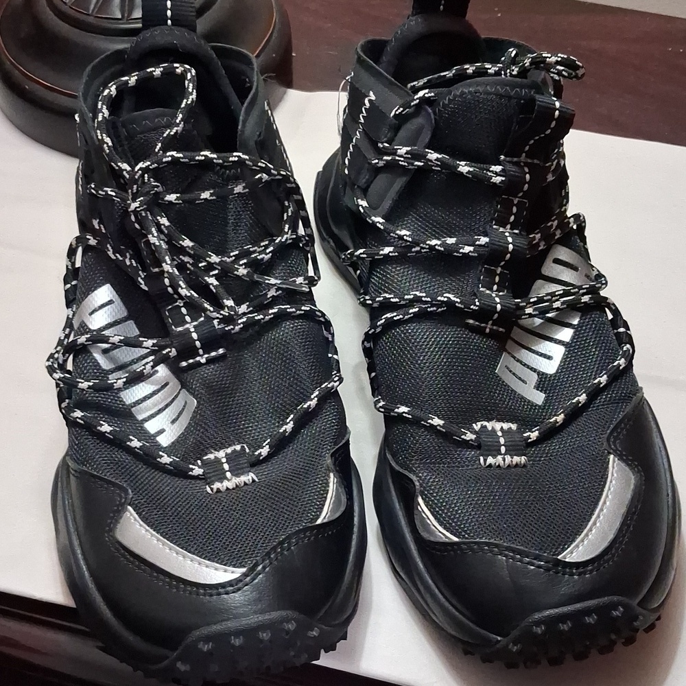 Puma Ember Demi Trail Hiking Sneakers